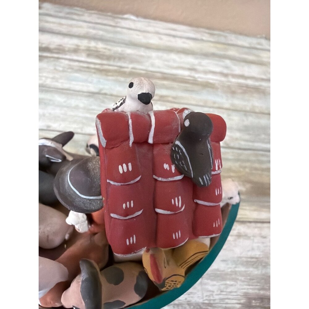 Vintage Hand Painted Folk Art Noah’s Ark Figurine 5.5" H - Picture 9 of 12